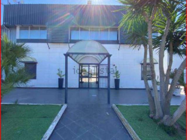 Capannone in vendita a Puglia, Barletta-andria-trani