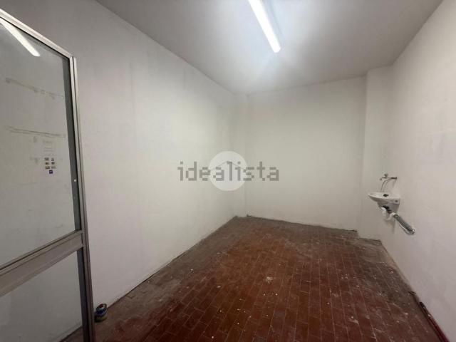 Capannone in vendita a Medio Ponente, Serra Riccò