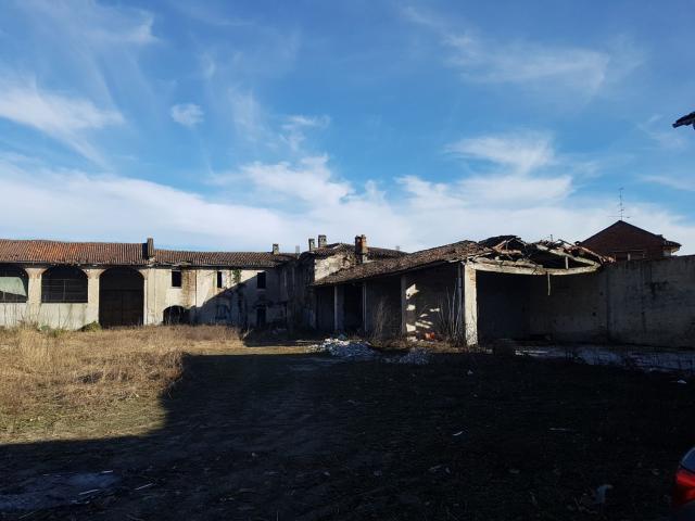 Capannone in vendita a San Bernardino, Piemonte