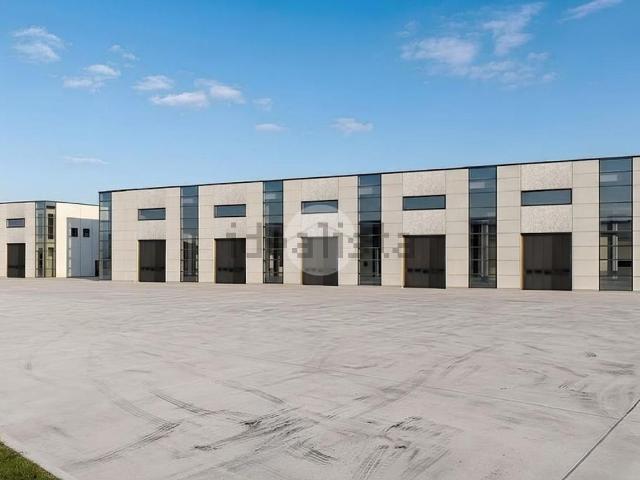 Capannone in vendita a Cartiera-Stazione, Ferentino