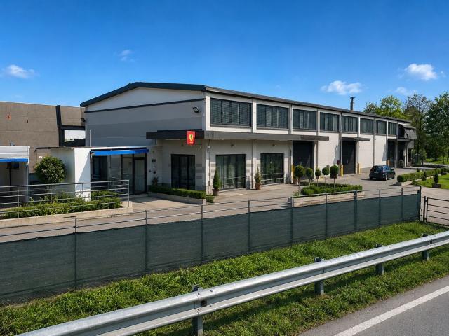 Capannone in vendita a Castelvetro Piacentino, Reggio Emilia