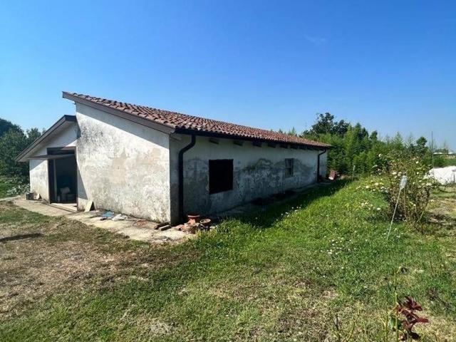 Capannone in vendita a Roncobonoldo, Suzzara