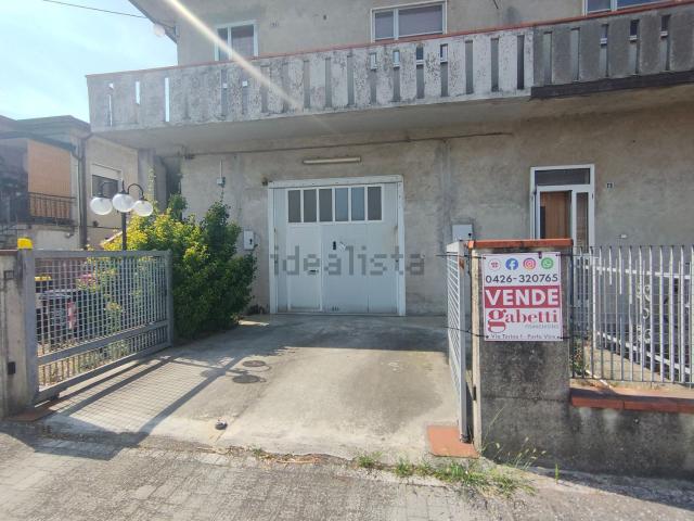 Capannone in vendita a Taglio di Po, Rovigo
