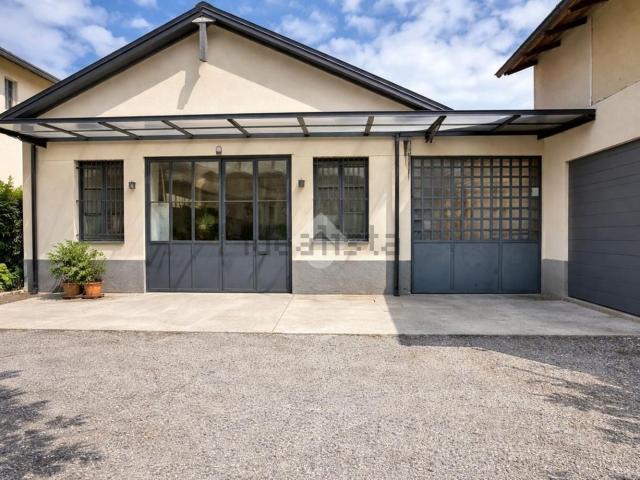 Capannone in vendita a Lissone, Lombardia