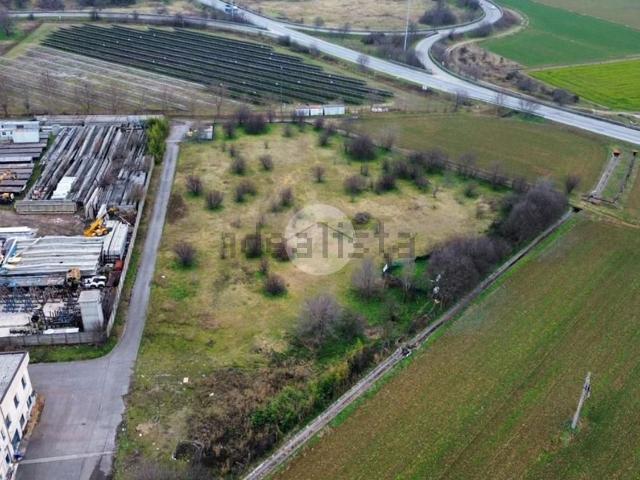Capannone in vendita a Castiglione Delle Stiviere, Lombardia