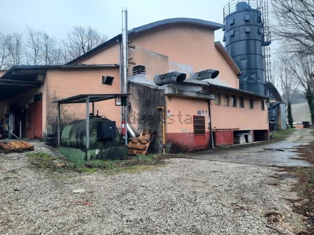 Capannone in vendita a Marche, Pesaro E Urbino