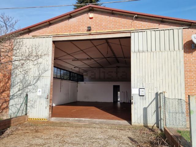 Capannone in vendita a Nuovo Circondario Imolese, Imola