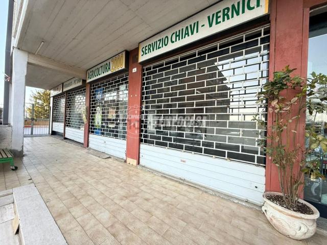 Capannone in vendita a Bracciano Due, Roma Capitale