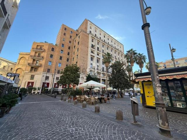 Capannone in vendita a Municipalità 2, Campania