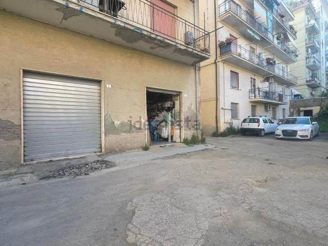 Capannone in vendita a Bracciano, Roma Capitale