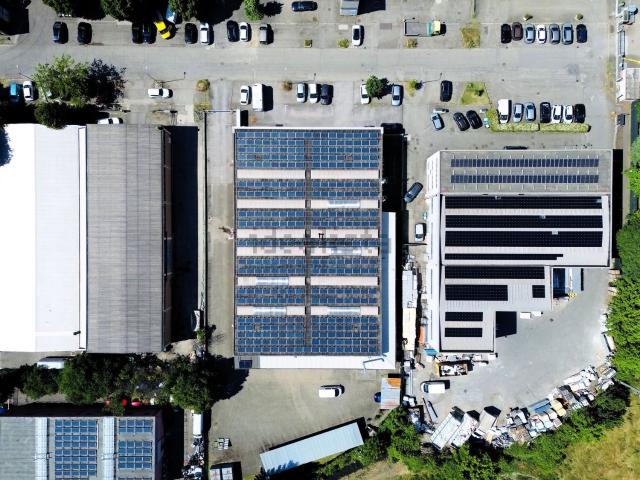 Capannone in vendita a Bruciata, Modena