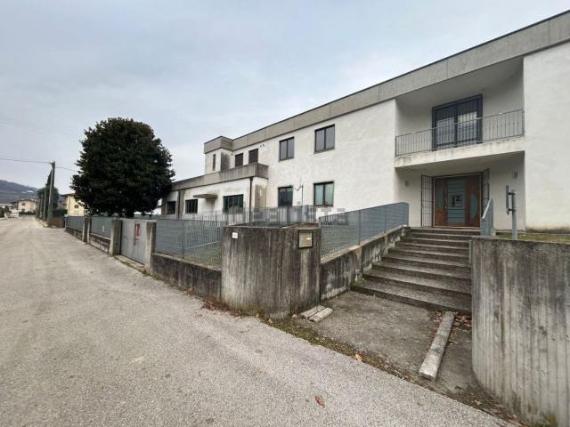 Capannone in vendita a Altavilla Vicentina, Veneto
