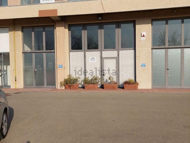 Capannone in vendita a Unione dei comuni del Distretto Ceramico, Maranello