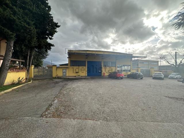 Capannone in vendita a Romagnano, Marina Di Massa