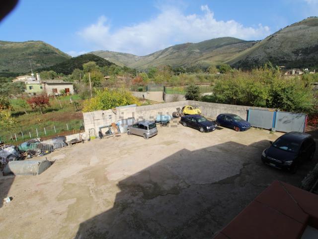 Capannone in vendita a Raino, Itri