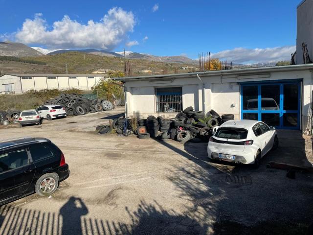 Capannone in vendita a Aielli, L'Aquila