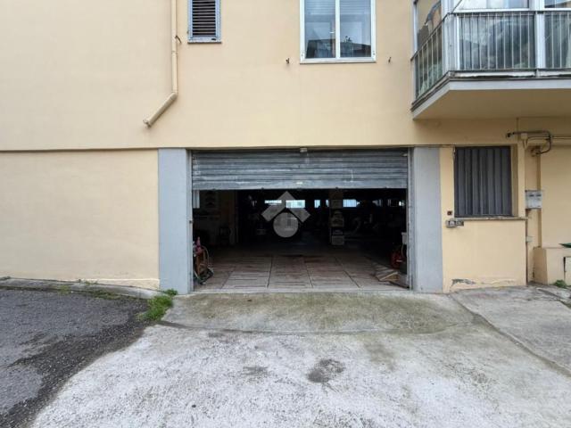 Capannone in vendita a Quartiere 2, Firenze