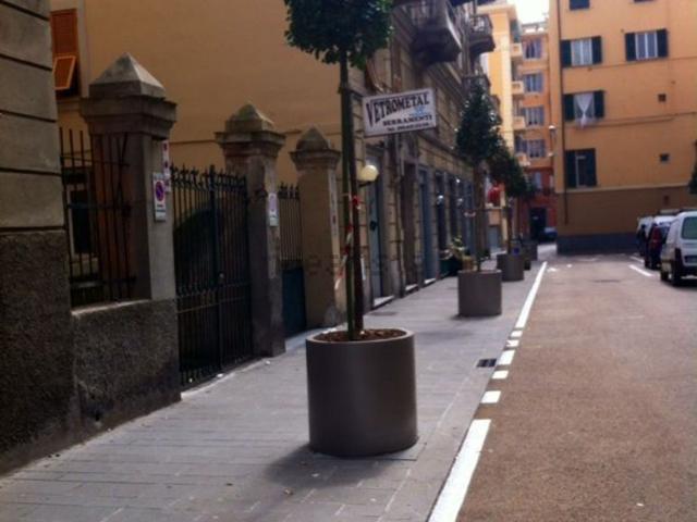 Capannone in vendita a Marina, Genova