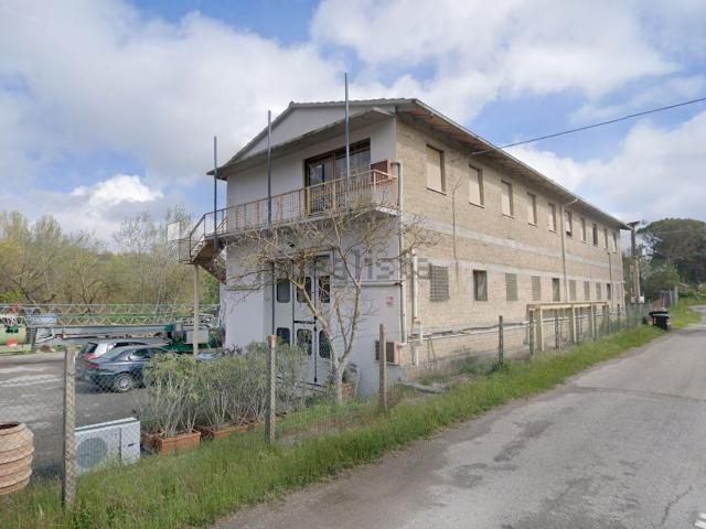 Capannone in vendita a Sarteano, Toscana
