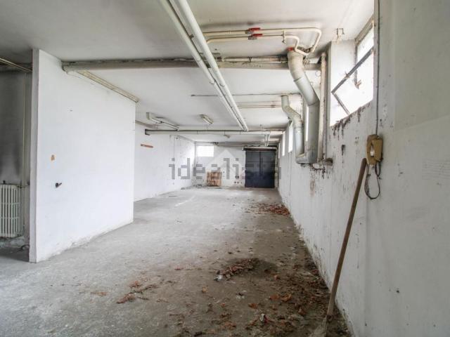 Capannone in vendita a Cascina Limito, Pioltello