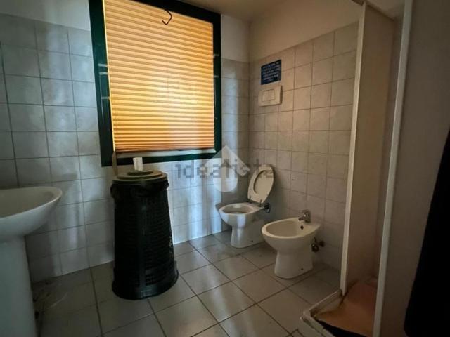 Capannone in vendita a Bagnatica, Lombardia