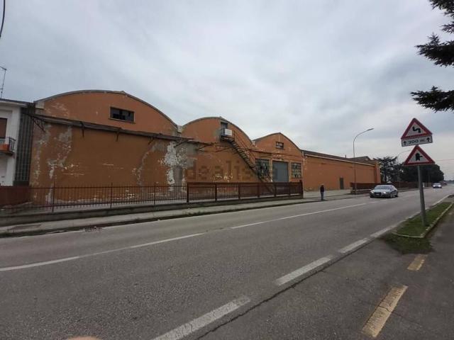 Capannone in vendita a Ostellato, Reggio Emilia
