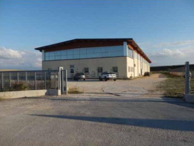 Capannone in vendita a Puglia, Taranto