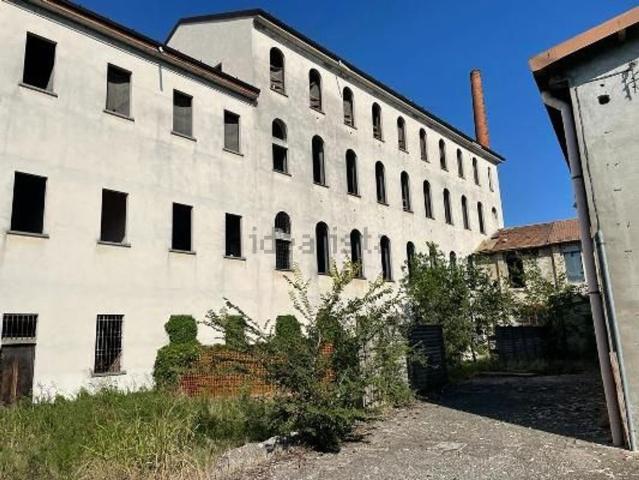 Capannone in vendita a Casalbuttano ed Uniti, Casalbuttano