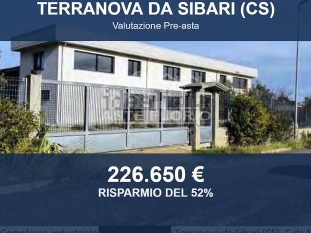 Capannone in vendita a Spezzano Albanese, Cosenza