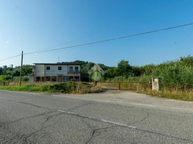 Capannone in vendita a Regione Orti, Vignale Monferrato