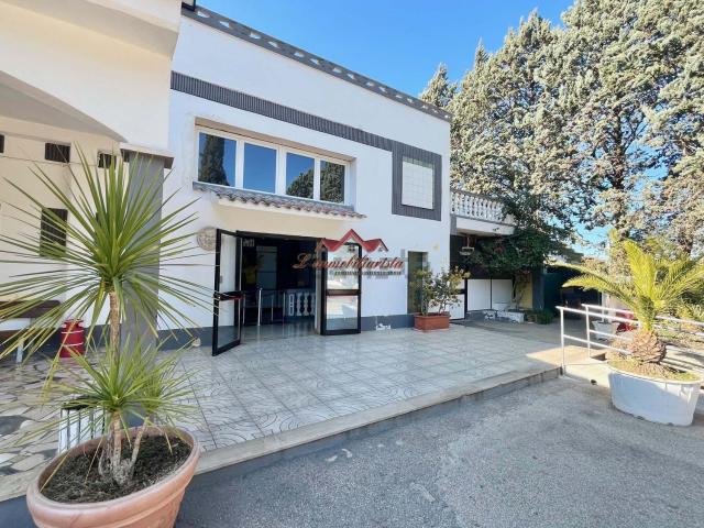 Capannone in vendita a Loseto, Bari