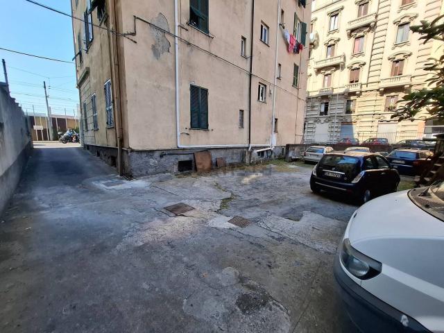 Capannone in vendita a Canaletto, La Spezia