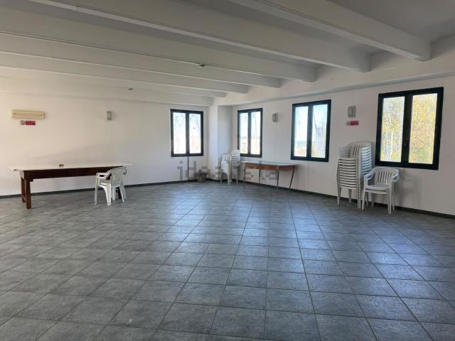 Capannone in vendita a Santo Stefano di Camastra, Messina