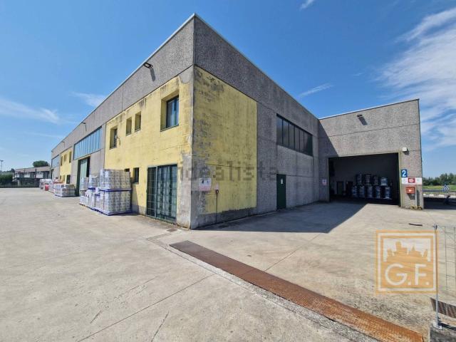 Capannone in vendita a Zona Industriale di Stanghella, Stanghella