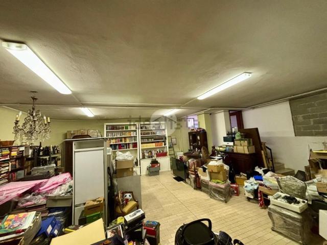 Capannone in vendita a Sant'Albino, Monza