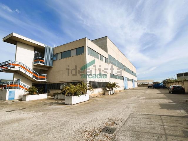 Capannone in vendita a Puglia, Bari