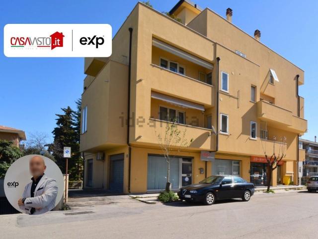 Capannone in vendita a San Paolo, Vasto