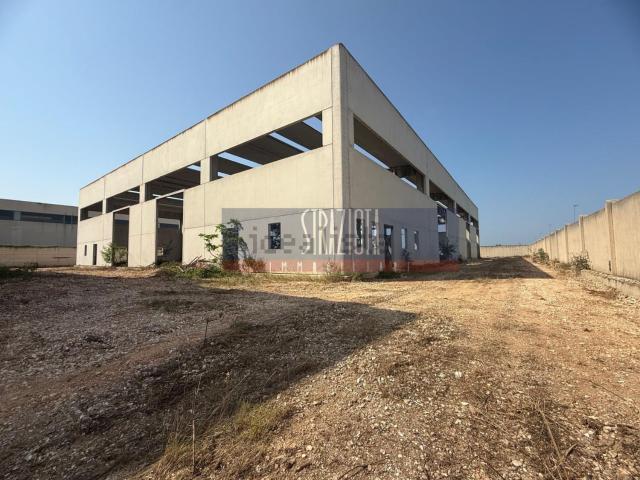 Capannone in vendita a Puglia, Bari