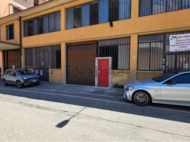 Capannone in vendita a Caserme, Como