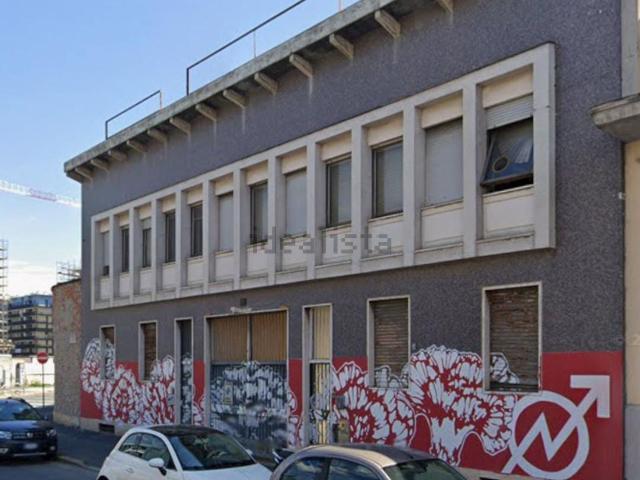 Capannone in vendita a Lambrate, Milano