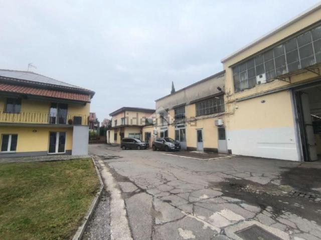 Capannone in vendita a Canazza, Rescaldina