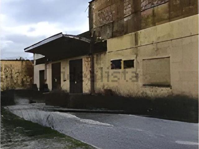 Capannone in vendita a Dulcino, Calabria