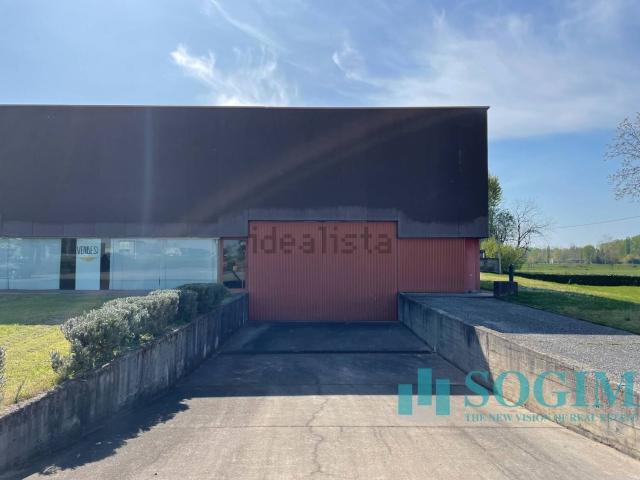 Capannone in vendita a Rivolta D'adda, Lombardia
