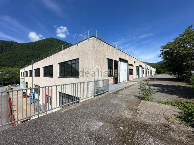 Capannone in vendita a Grone, Lombardia