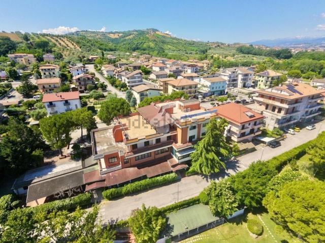 Capannone in vendita a Villa Zaccheo-Petriccione, Castellalto
