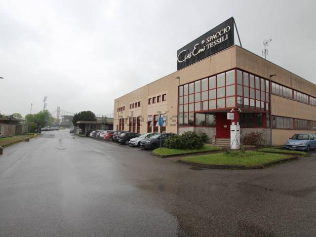 Capannone in vendita a Sant'Albino, Monza
