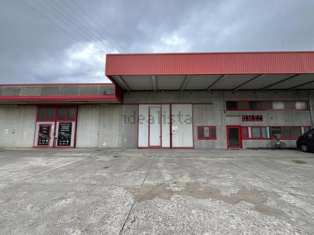Capannone in vendita a Rossano Veneto, Veneto