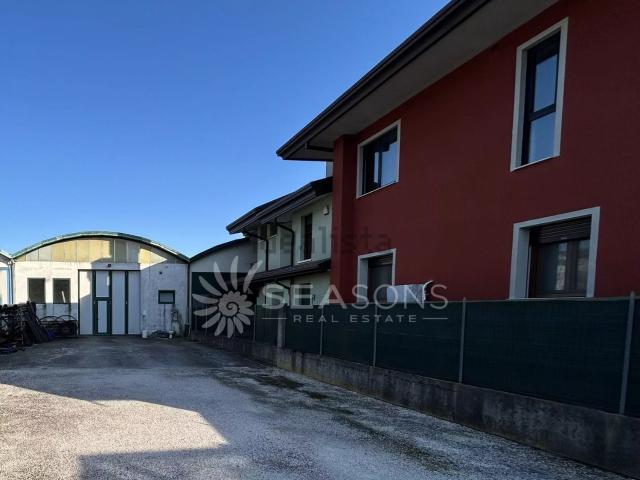 Capannone in vendita a Eraclea, Veneto