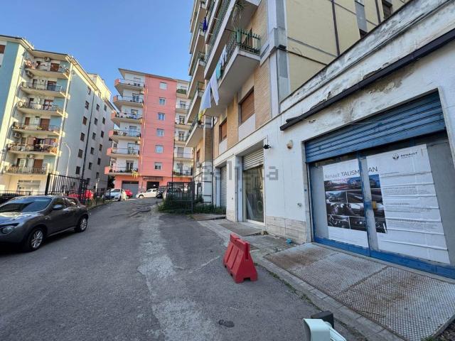 Capannone in vendita a Città 2000, Calabria