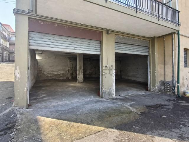Capannone in vendita a Aci Catena, Sicilia